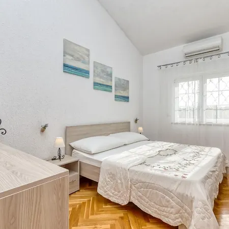 Covic Vendégház 3*