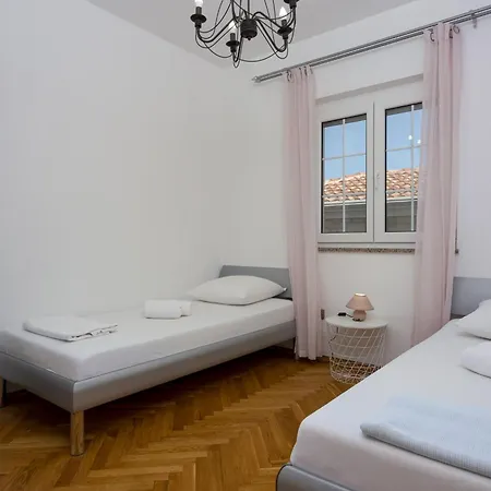Covic 3* Antonci (Porec)