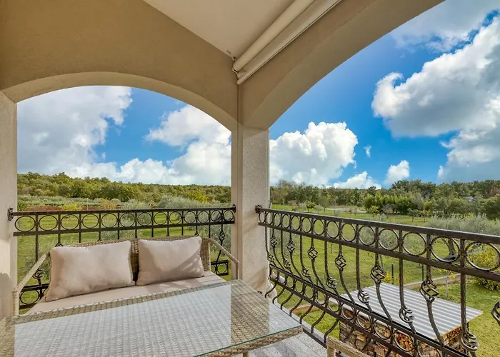 Guest house Covic 3*