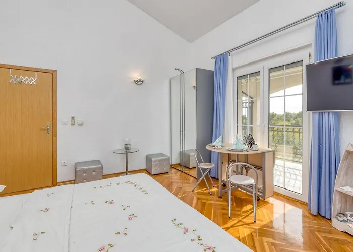 Covic 3* Antonci (Porec)